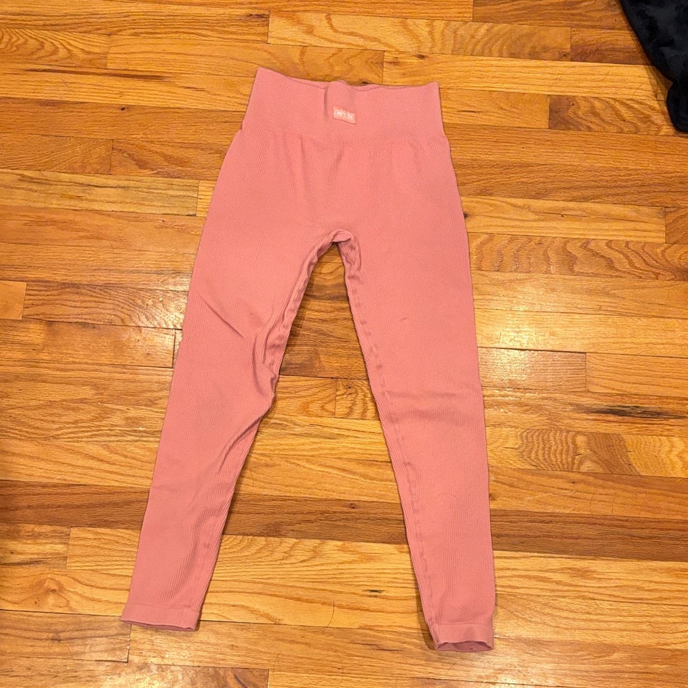 Chic Pink Leggings